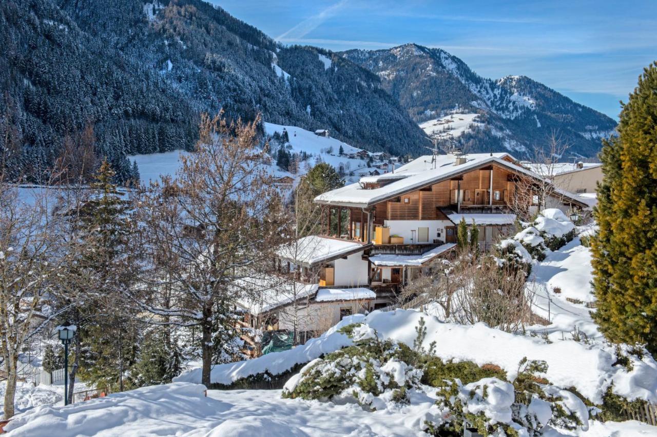 Apartment Soval Ortisei Bagian luar foto